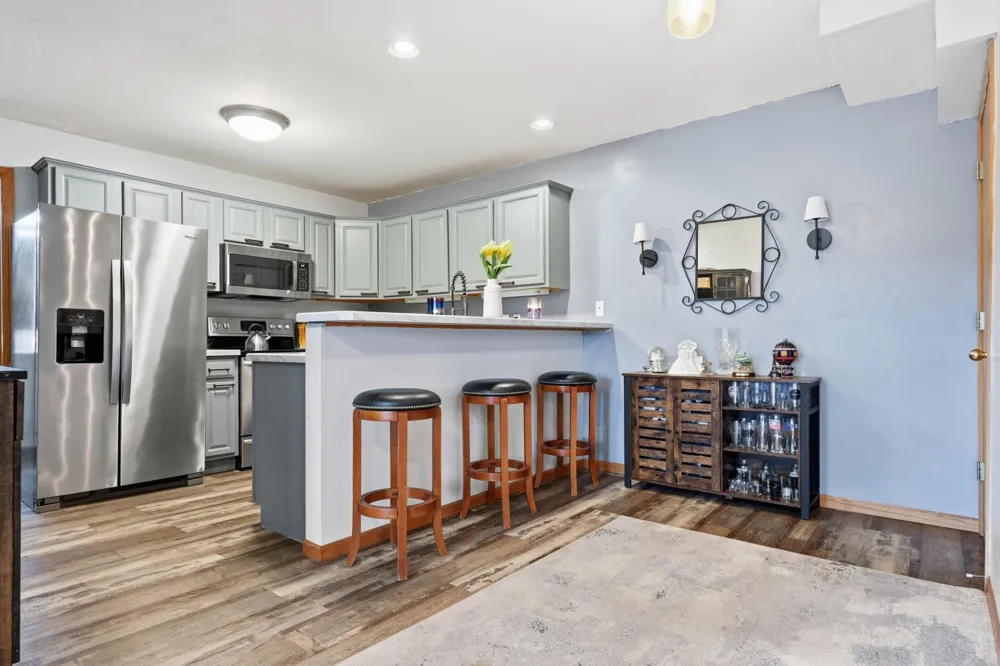 1654 Freedom Lane Waconia, MN 55387