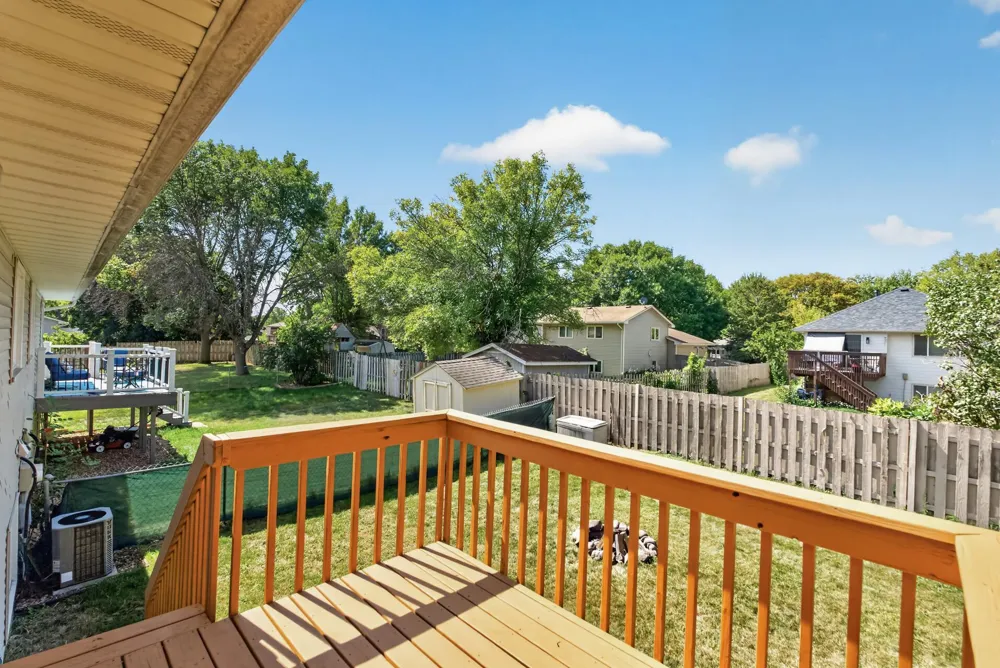 9143 Forestview Lane Maple Grove, MN 55369