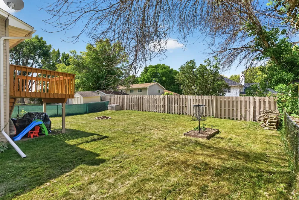 9143 Forestview Lane Maple Grove, MN 55369