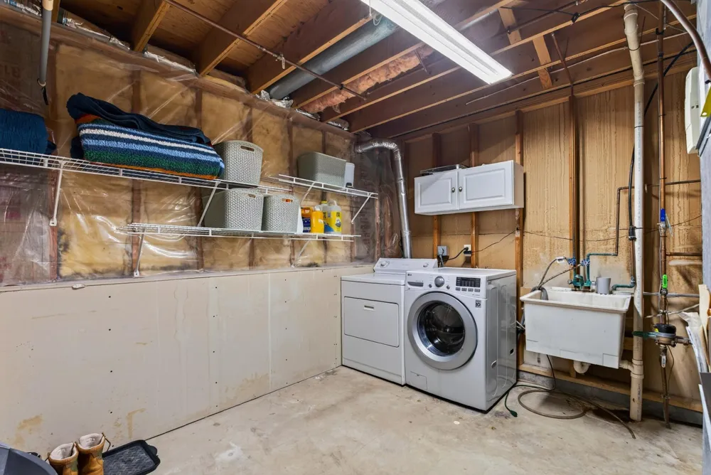 9143 Forestview Lane Maple Grove, MN 55369