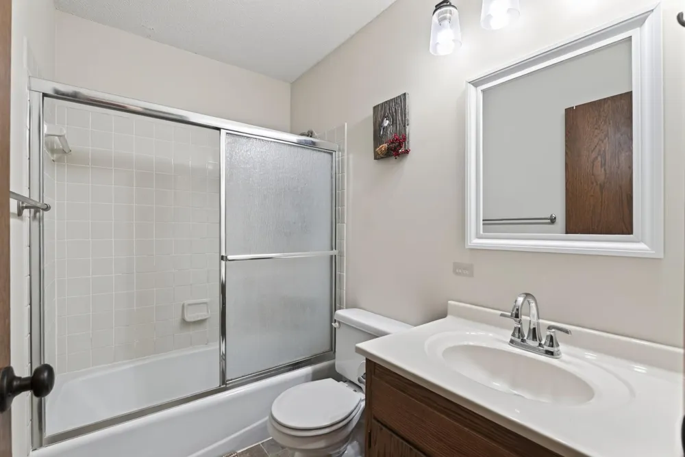 9143 Forestview Lane Maple Grove, MN 55369