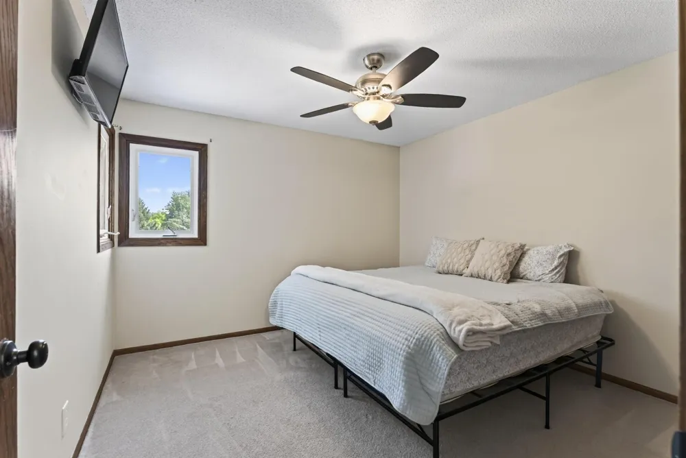 9143 Forestview Lane Maple Grove, MN 55369