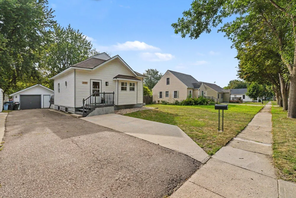 117 S Donaldson Street Luverne, MN 56156