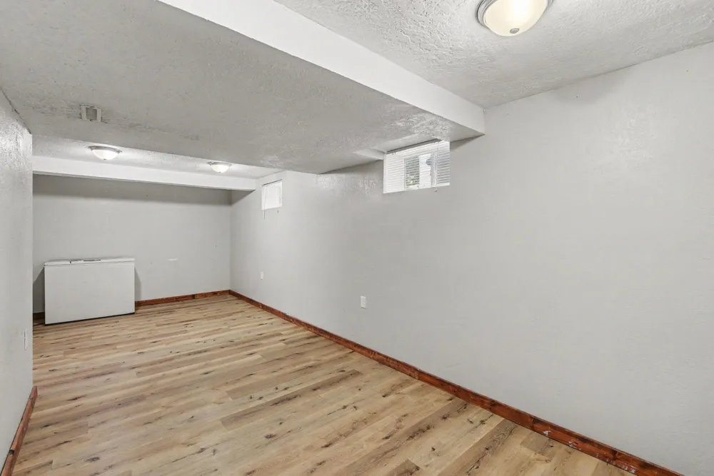 117 S Donaldson Street Luverne, MN 56156