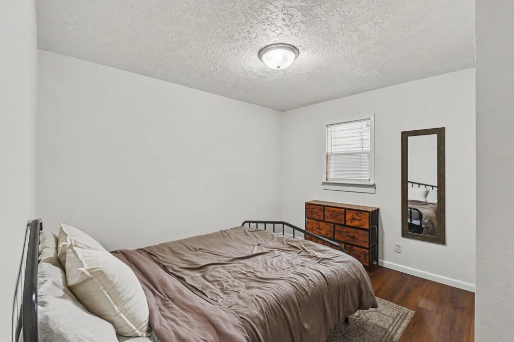 117 S Donaldson Street Luverne, MN 56156