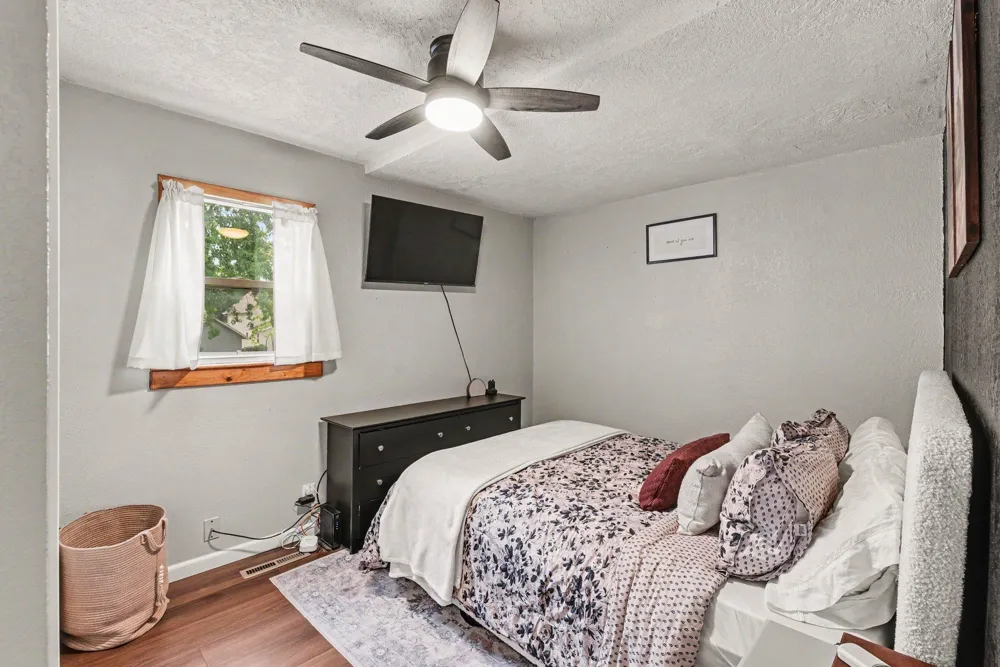 117 S Donaldson Street Luverne, MN 56156