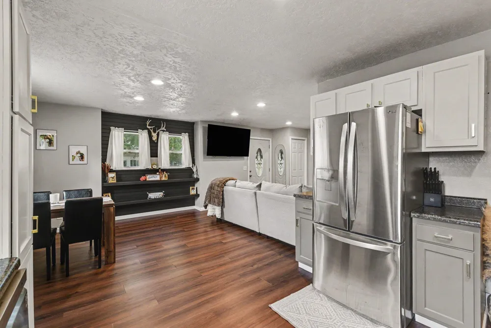 117 S Donaldson Street Luverne, MN 56156