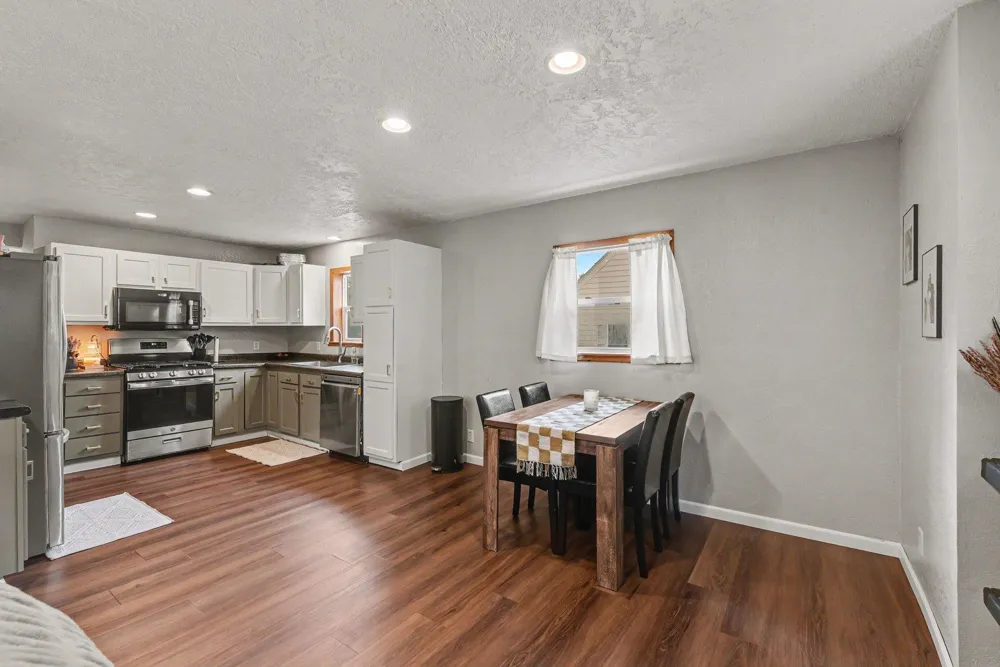 117 S Donaldson Street Luverne, MN 56156
