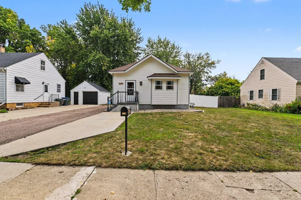 117 S Donaldson Street Luverne, MN 56156
