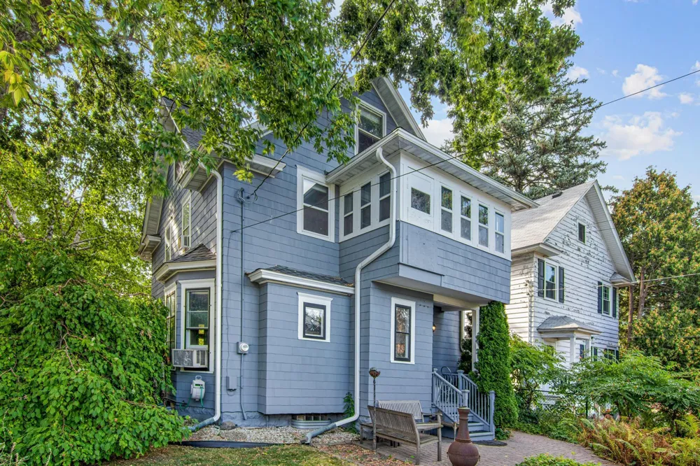 818 Delaware Avenue Saint Paul, MN 55107