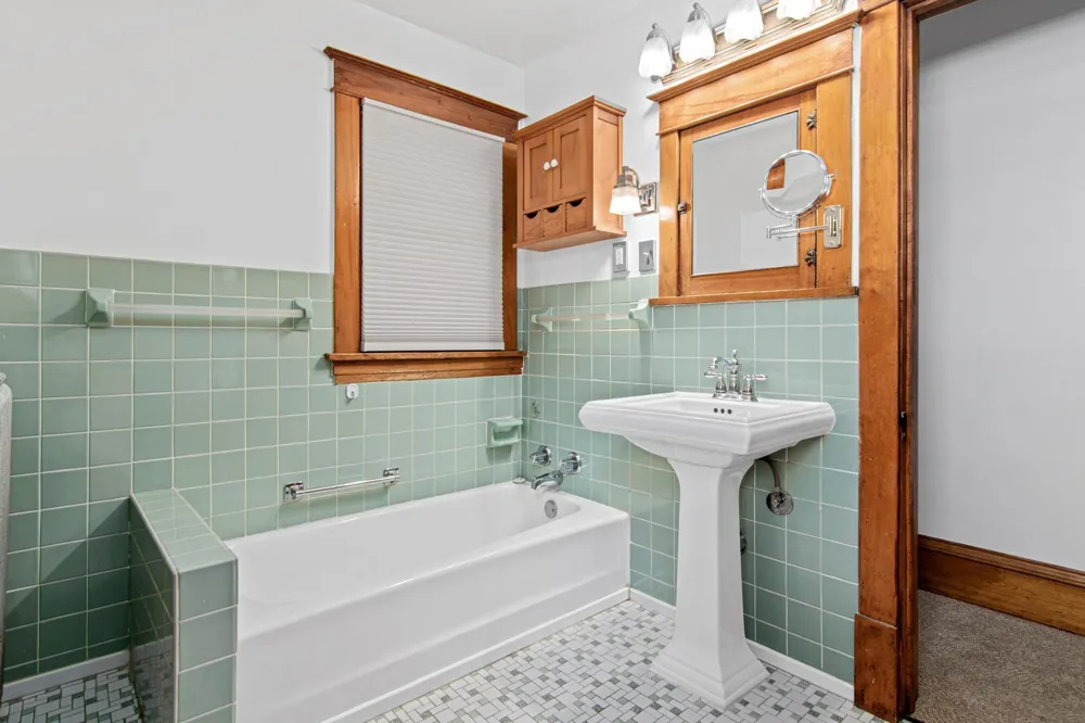 818 Delaware Avenue Saint Paul, MN 55107