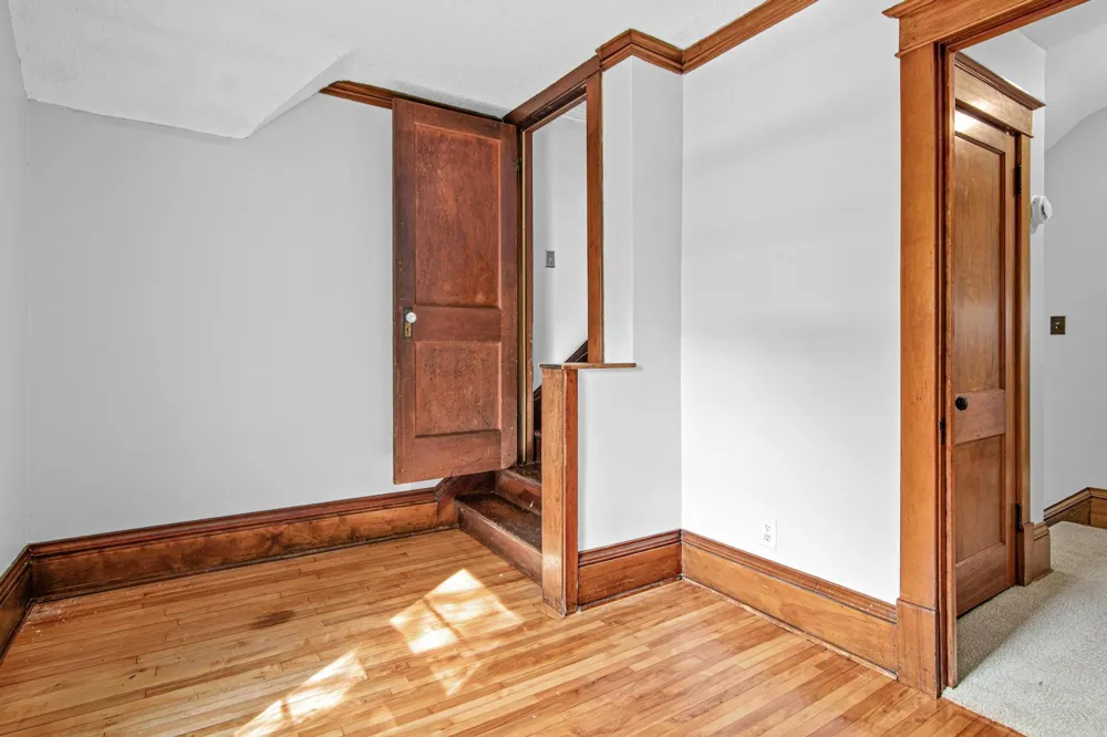 818 Delaware Avenue Saint Paul, MN 55107