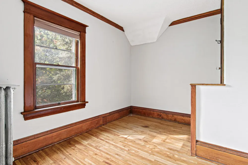 818 Delaware Avenue Saint Paul, MN 55107