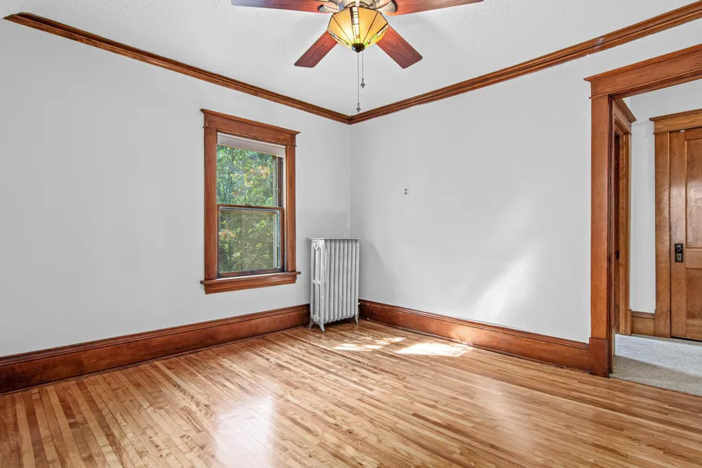 818 Delaware Avenue Saint Paul, MN 55107