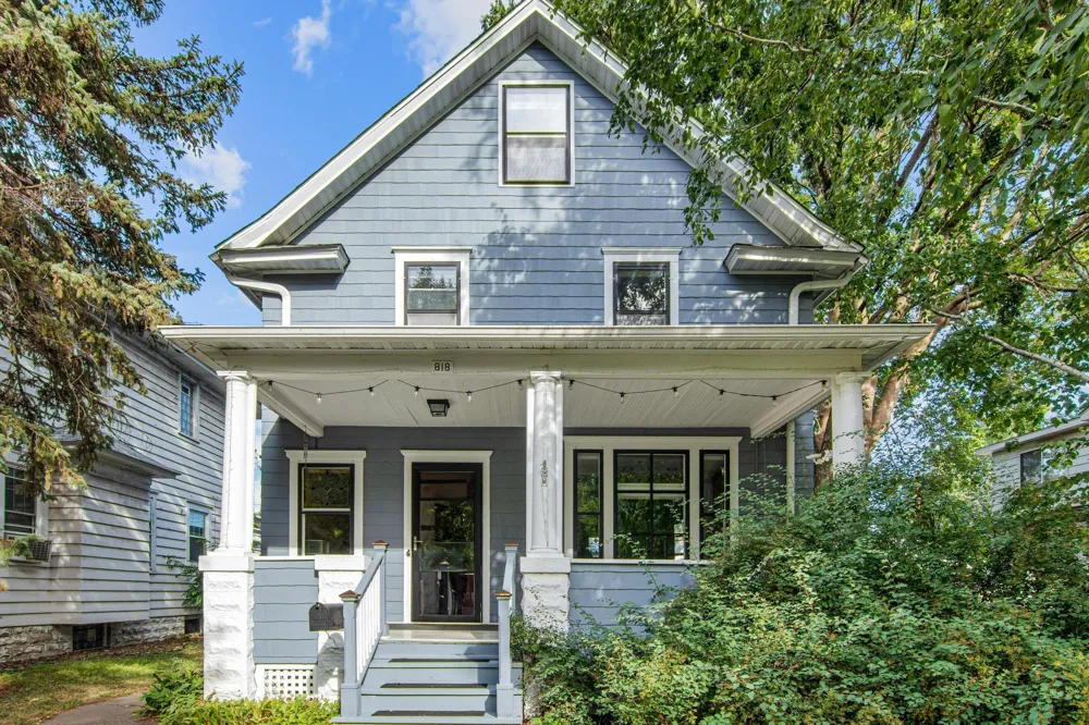818 Delaware Avenue Saint Paul, MN 55107