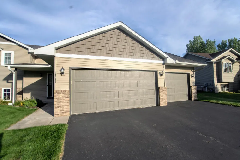 23351 Arrowhead Street NW Saint Francis, MN 55070