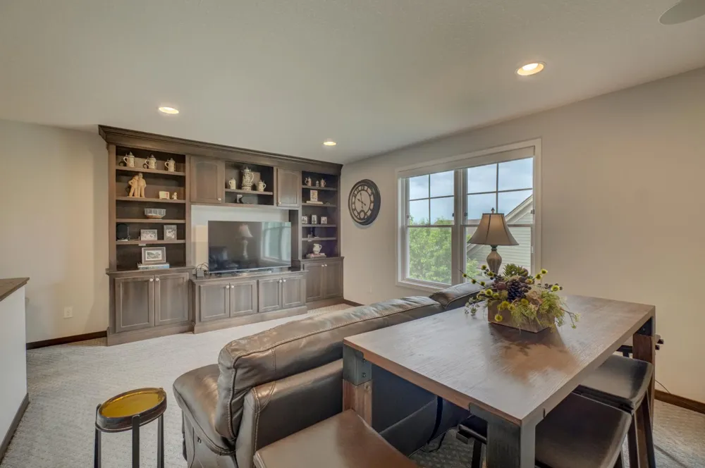 1335 Palisade Path Woodbury, MN 55129