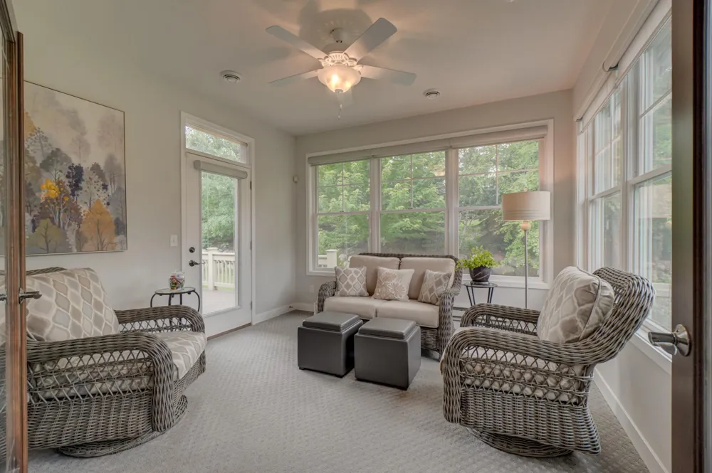 1335 Palisade Path Woodbury, MN 55129