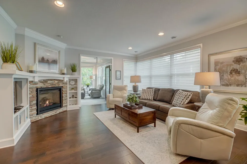 1335 Palisade Path Woodbury, MN 55129