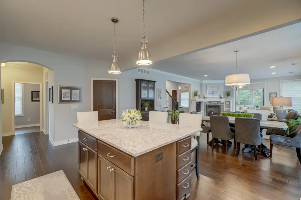 1335 Palisade Path Woodbury, MN 55129