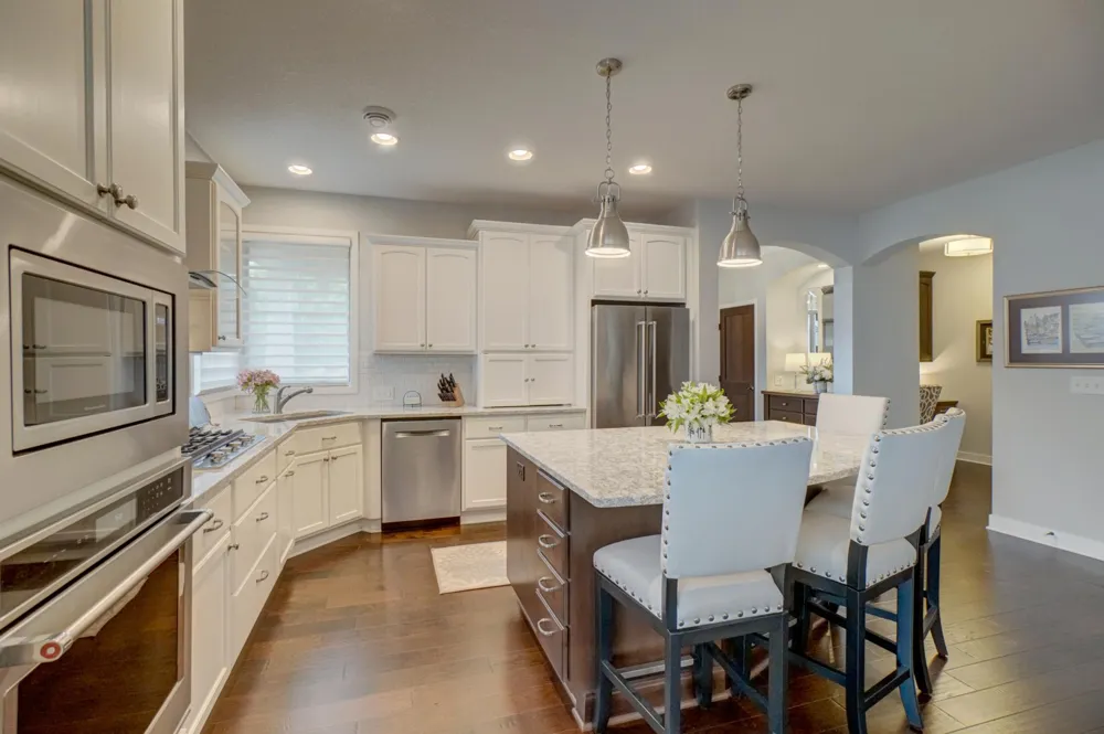 1335 Palisade Path Woodbury, MN 55129