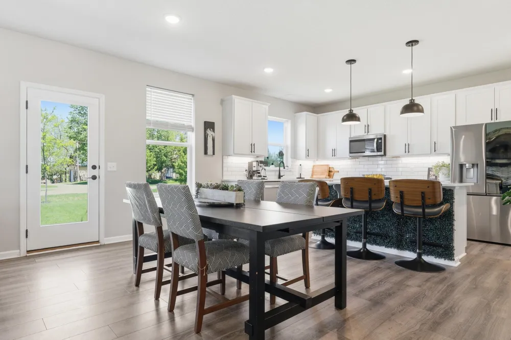 4886 Obsidian Way Victoria, MN 55386