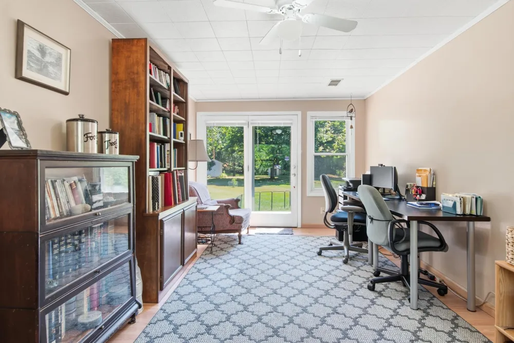 6105 Tracy Avenue Edina, MN 55436