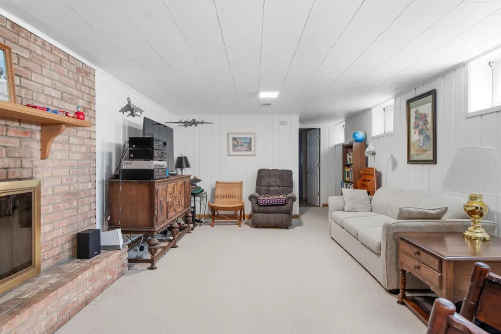 6105 Tracy Avenue Edina, MN 55436