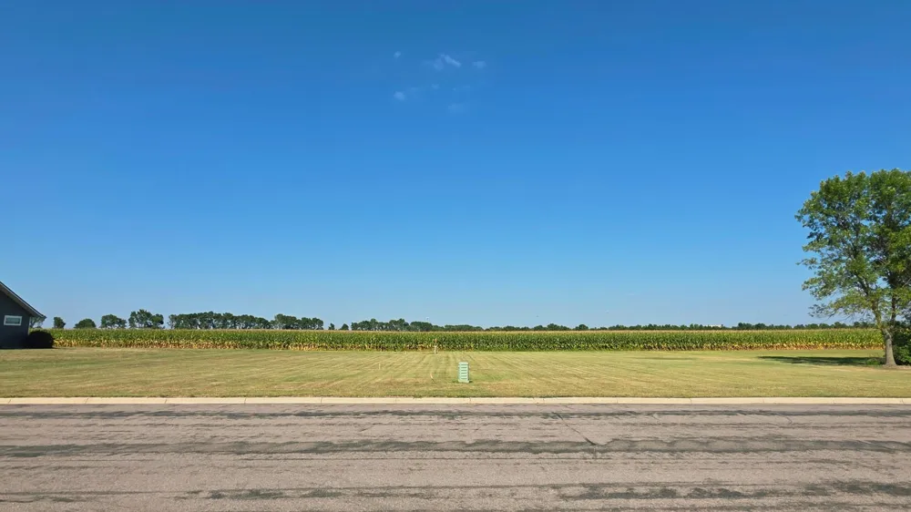 190 and 180 Northwood Drive Cottonwood, MN 56229