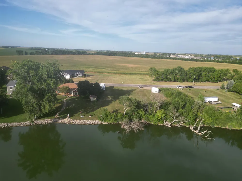 190 and 180 Northwood Drive Cottonwood, MN 56229