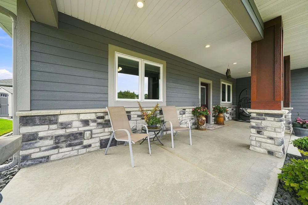 19135 Lake Volney Circle Le Center, MN 56057