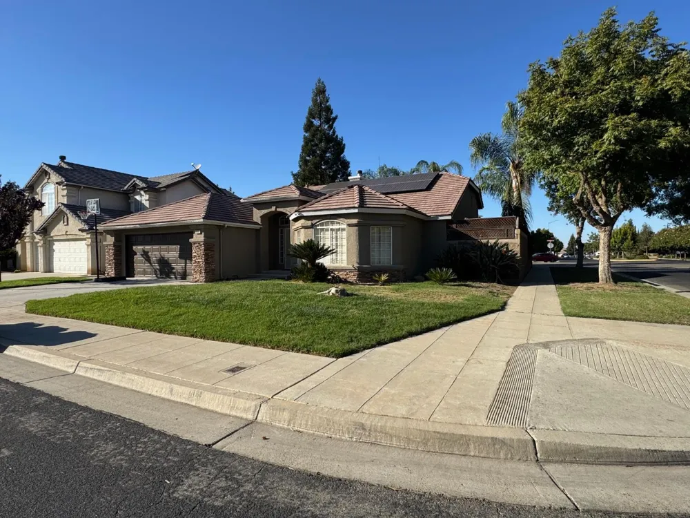2691 Morris Avenue Clovis, CA 93611