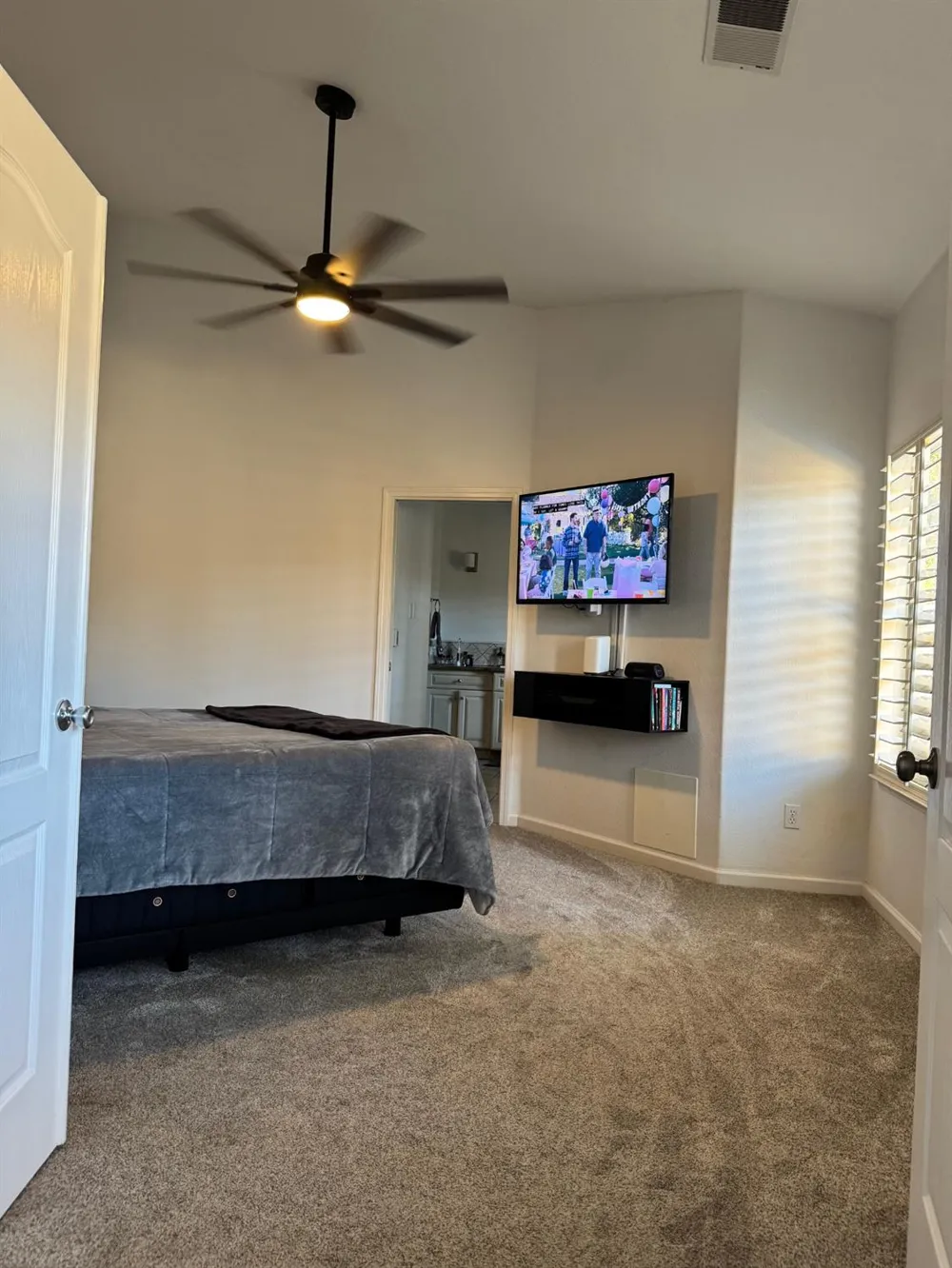 2691 Morris Avenue Clovis, CA 93611