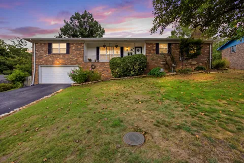 414 Ashwood Terrace