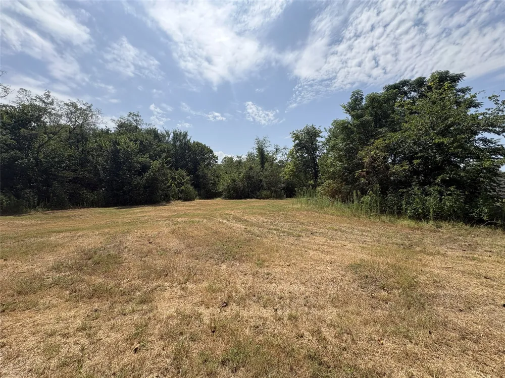 S. Travis Avenue Denison, TX 75021