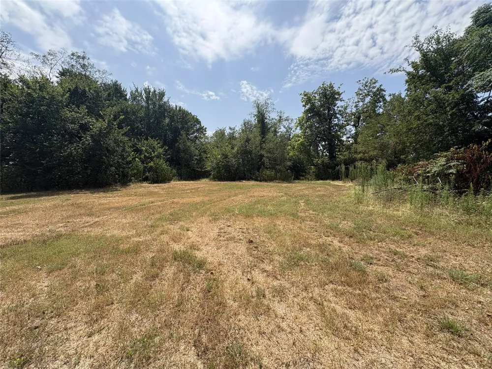 S. Travis Avenue Denison, TX 75021