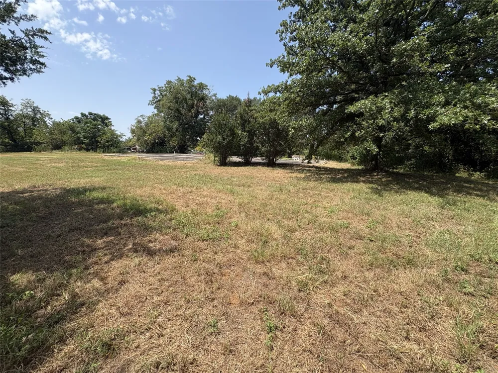 S. Travis Avenue Denison, TX 75021
