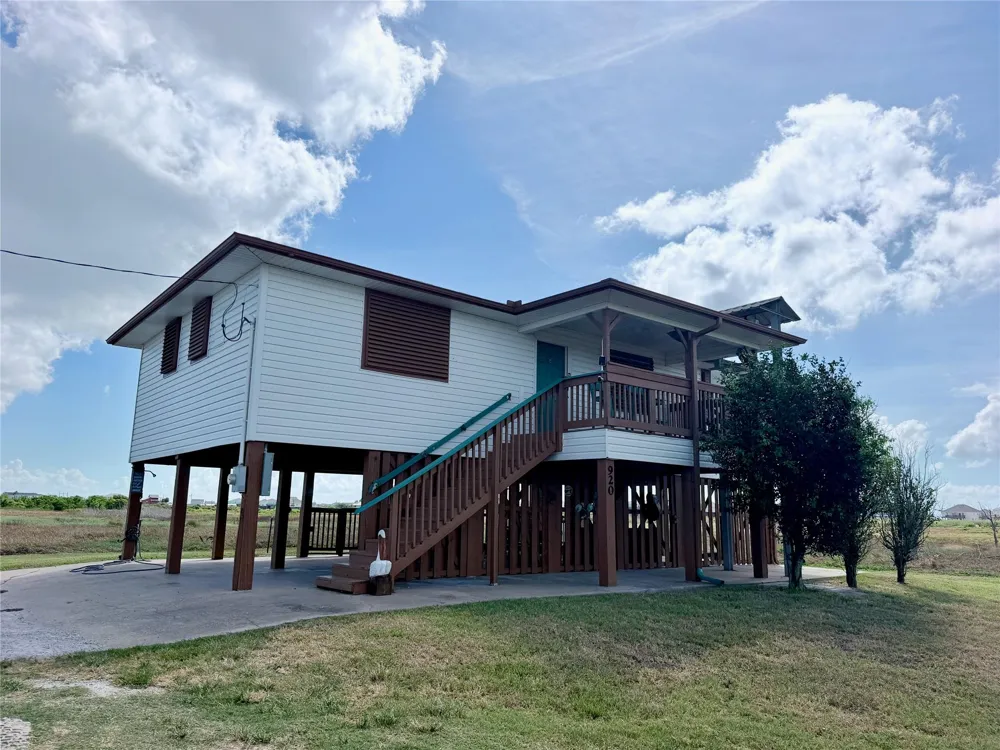 920 4th Street Port Bolivar, TX 77650
