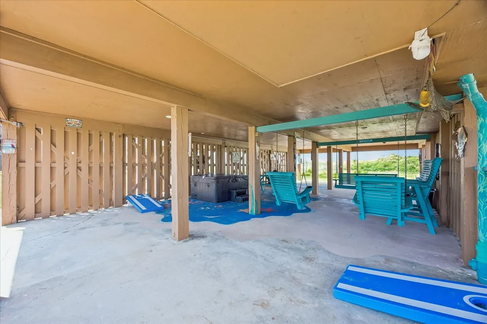 920 4th Street Port Bolivar, TX 77650