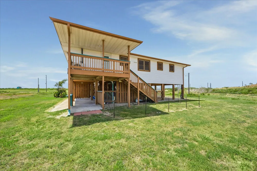 920 4th Street Port Bolivar, TX 77650