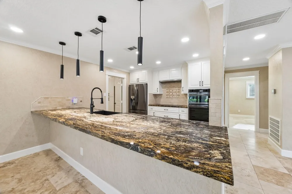 37 Champions Colony E Houston, TX 77069