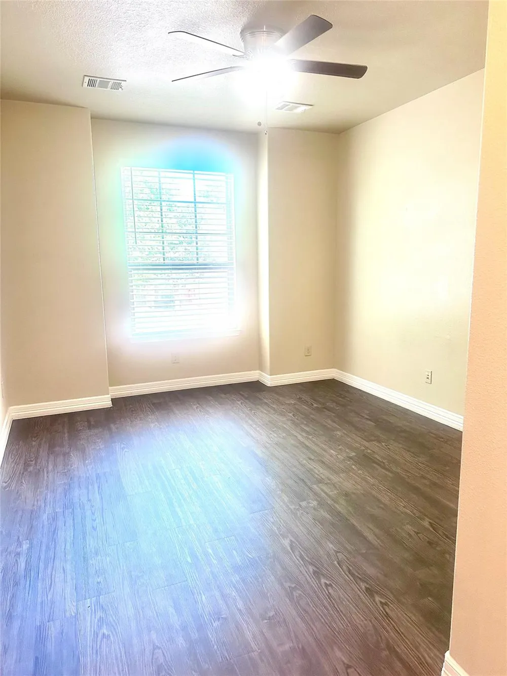 52 Woodland Hills Drive #B Conroe, TX 77303