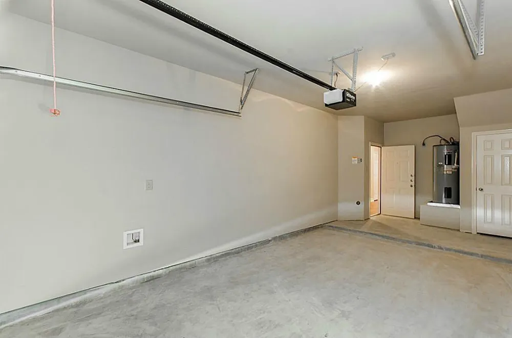 52 Woodland Hills Drive #B Conroe, TX 77303