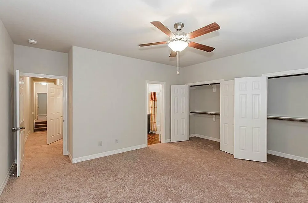 52 Woodland Hills Drive #B Conroe, TX 77303