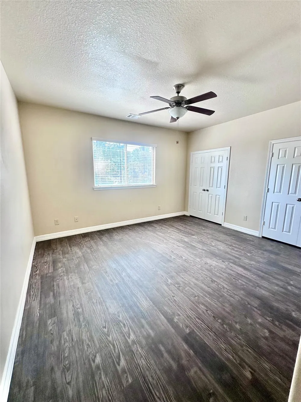 52 Woodland Hills Drive #B Conroe, TX 77303