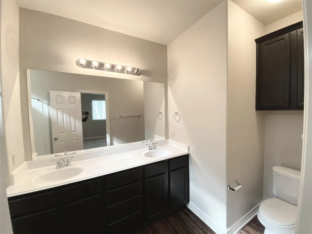 52 Woodland Hills Drive #B Conroe, TX 77303