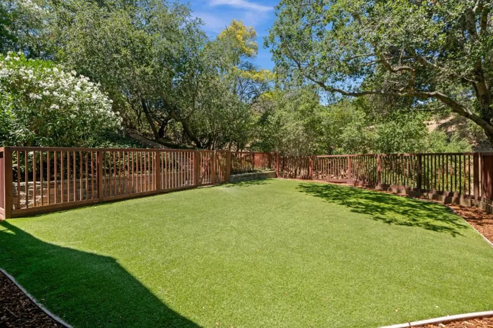 21100 Saratoga Hills Road Saratoga, CA 95070