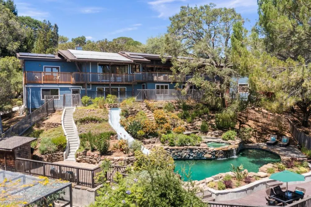 21100 Saratoga Hills Road Saratoga, CA 95070