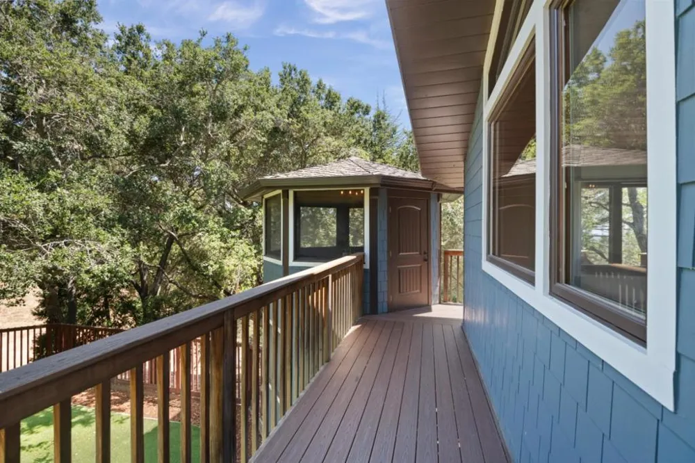 21100 Saratoga Hills Road Saratoga, CA 95070