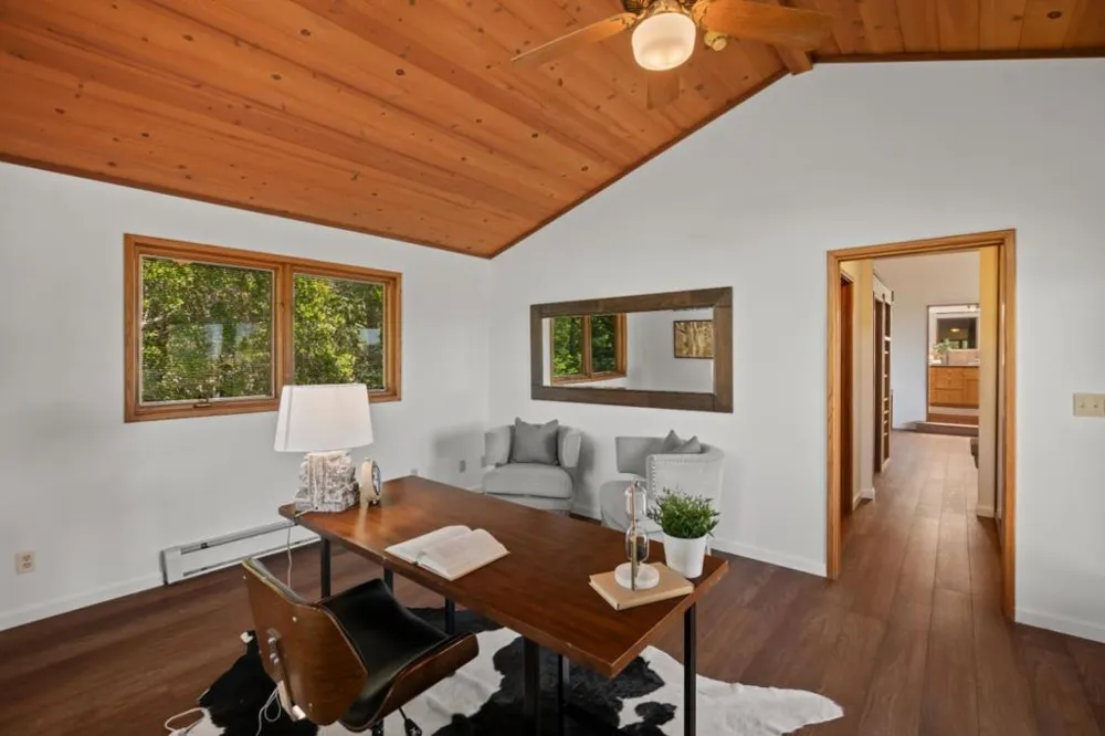 21100 Saratoga Hills Road Saratoga, CA 95070